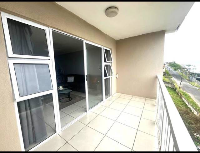 2 BEDROOM APARTMENT FOR SALE IN MARGATE BEACH